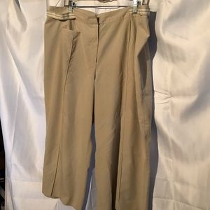 Women’s lightweight Capri Tan Pants size 22W